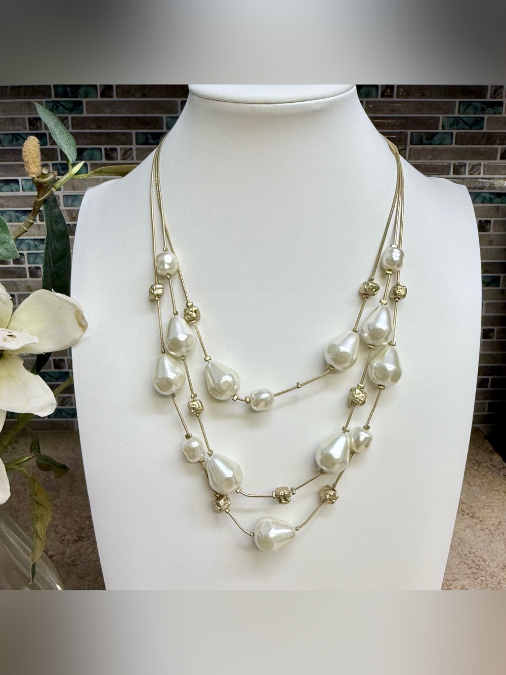 Chico’s 3 strand gold tone faux pearl layered necklace